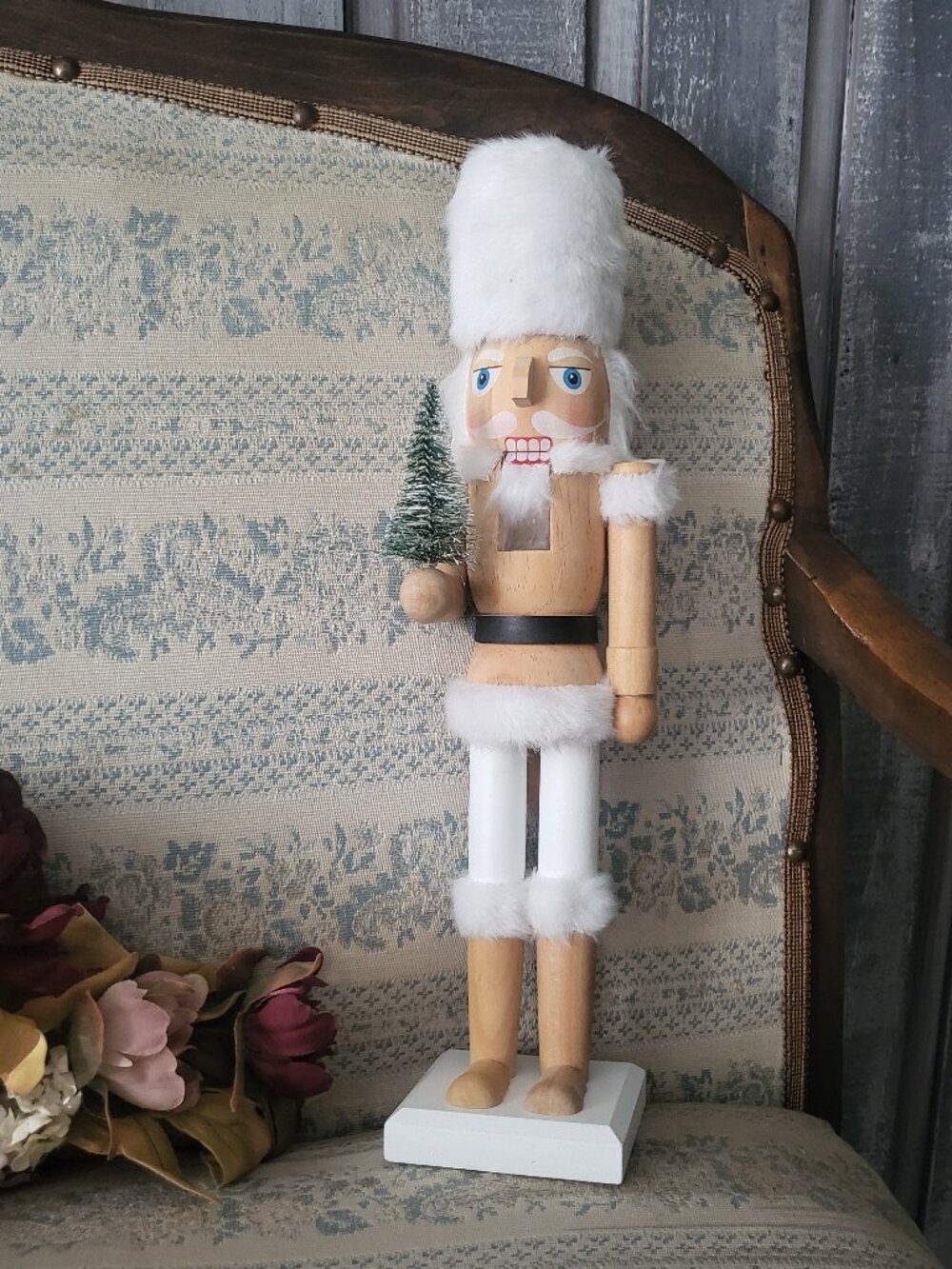 Wooden Christmas Nutcracker White Fur Hat Holding Sisal Tree 15.5 Inch